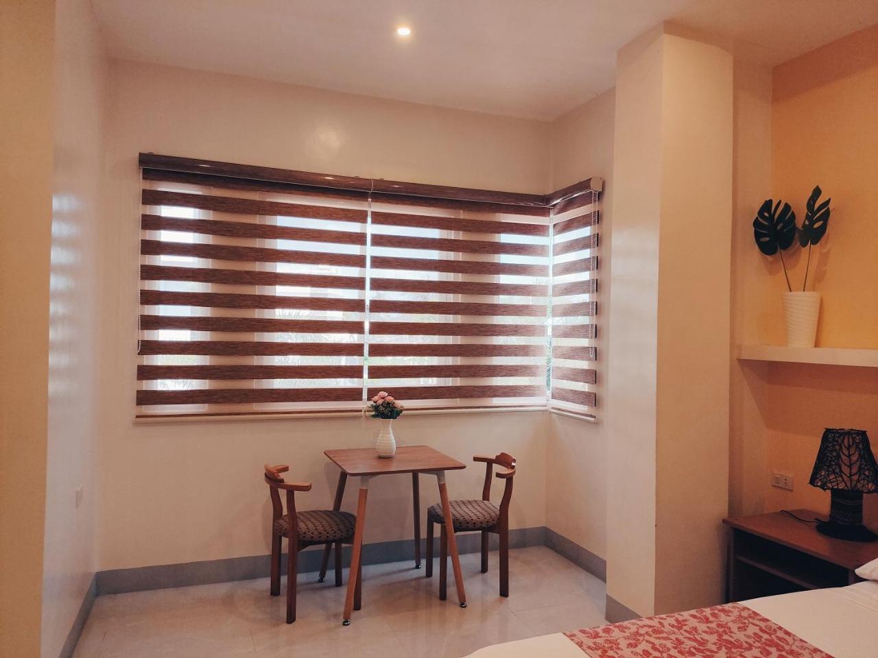 Aurelle Inn Legazpi Exterior photo